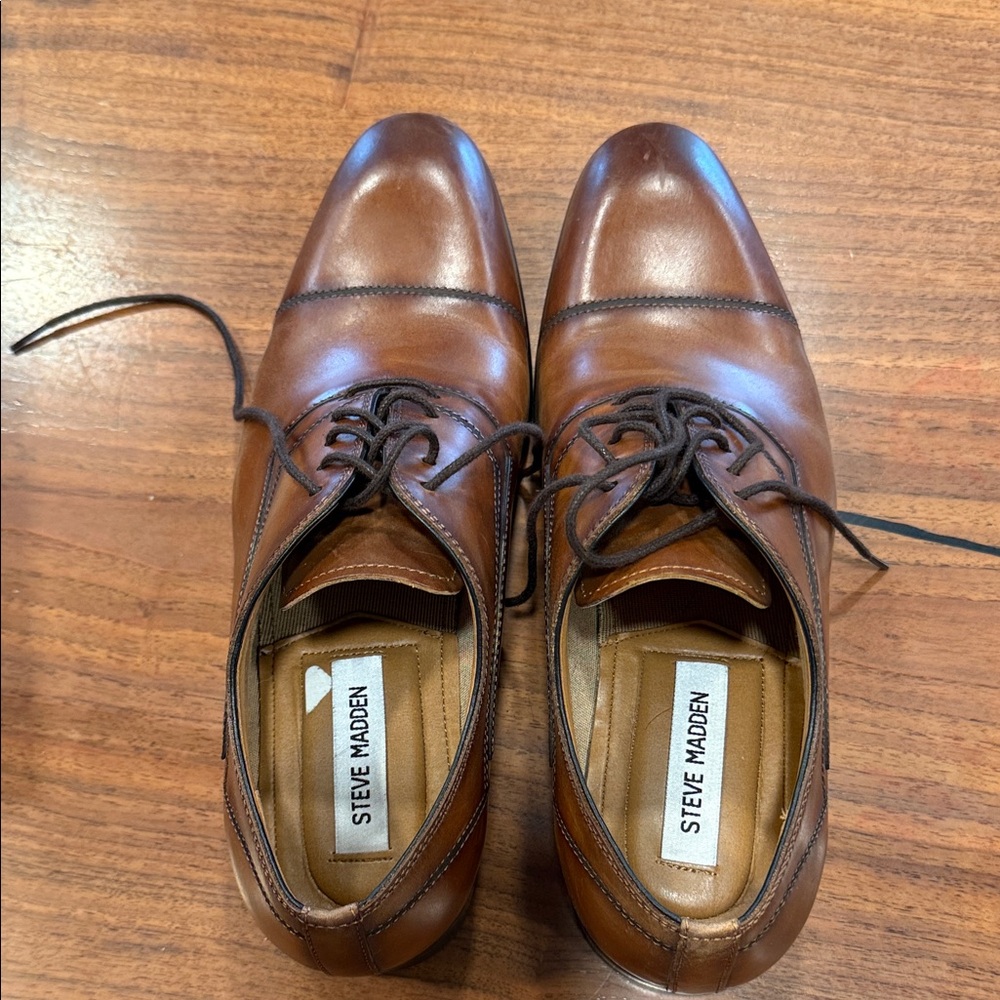Steve Madden Men's Tan Oxfords